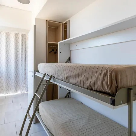 Vani - 1 * Marina di Ragusa